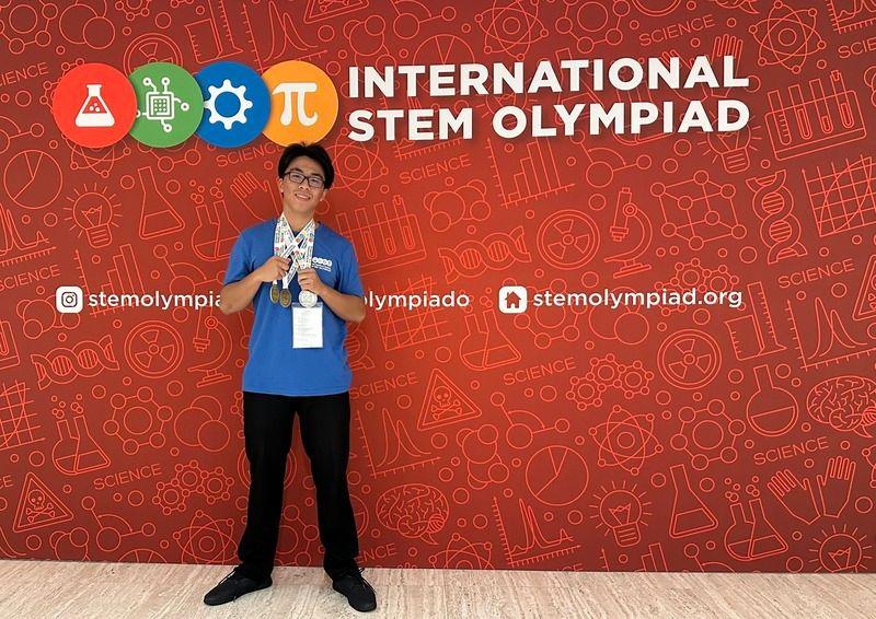 Mai Xuân Khôi - Học sinh lớp 11.G4I Vas Garden Hills đạt 02 huy chương vàng, 01 huy chương bạc tại Olympic Stem quốc tế️